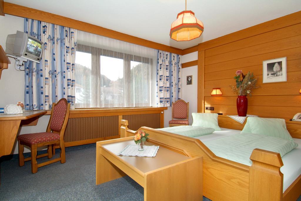 Hotel Alpina Regina Бібервір Номер фото